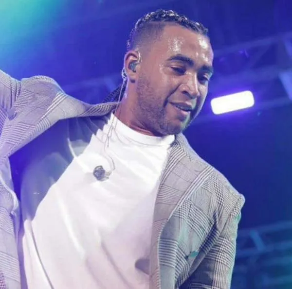 Don Omar. En relación con enfermedad que tiene.