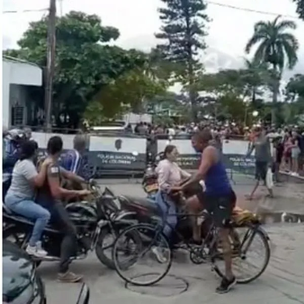 Carlos, el hombre que murió en una estación de policía en Candelaria al parecer se habría quitado la vida