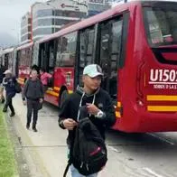 Colapso de Transmilenio en Bogotá por cierre de estaciones en paro de Fecode
