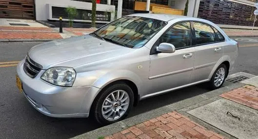 Cinco carros usados en Colombia que valen menos de 20 millones: Chevrolet Optra, Renault Twingo y Mazda 6 son algunas referencias.