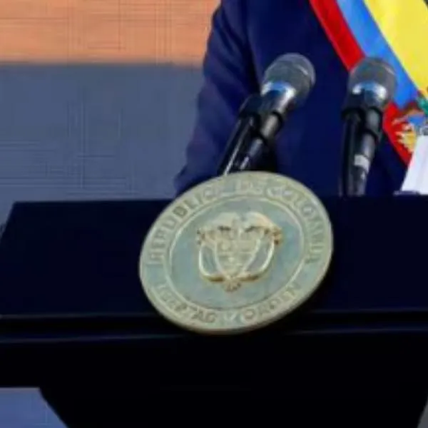 Un reconocido futbolista colombiano pensaría en lanzarse a la presidencia.