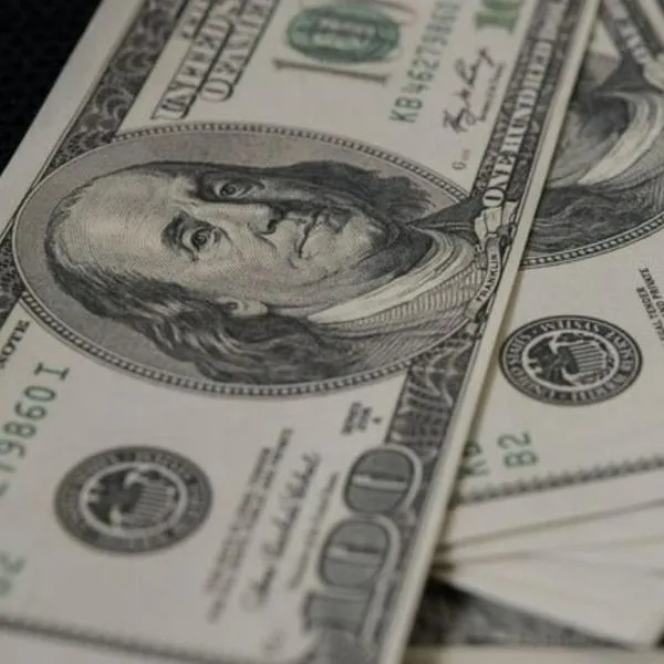 Dólar hoy: a cómo está el precio y por qué le dio alegría a compradores