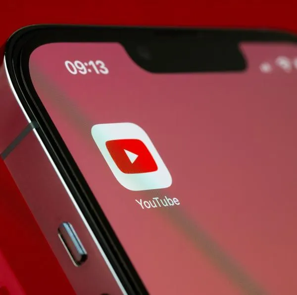 ¿Cómo tener YouTube sin Internet? 