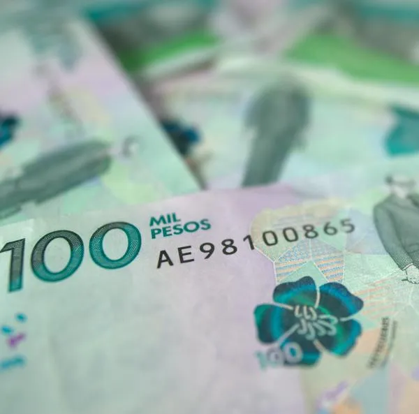 Trabajadores en Colombia aclaran confusión con pago de prima de servicios y la prima extralegal. No muchos empleadores están obligados a hacer el pago. 