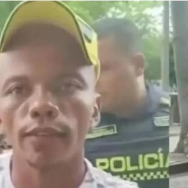 En Santa Marta, un sujeto apuñaló a un mesero, que sería expareja de su novia, y lo dejó gravemente herido. El agresor tiene antecedentes por homicidio.