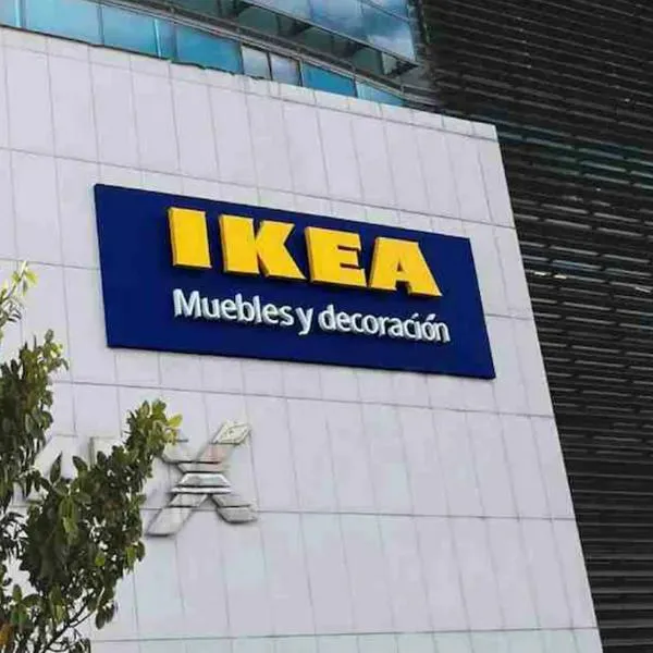 Promoción de mesa de comedor en Ikea.