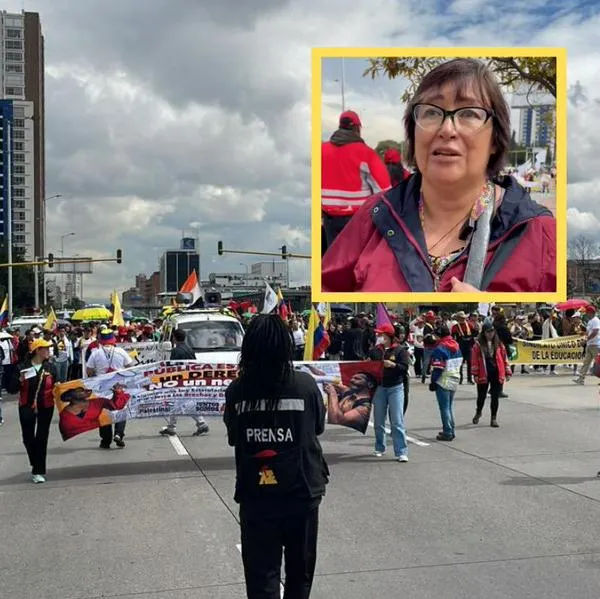Mujer protestó furiosa por cierres de Transmilenio en el paro de maestros