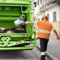 ¿Cuánto les pagan a los que recolectores de basura en Colombia? Monto sorprende