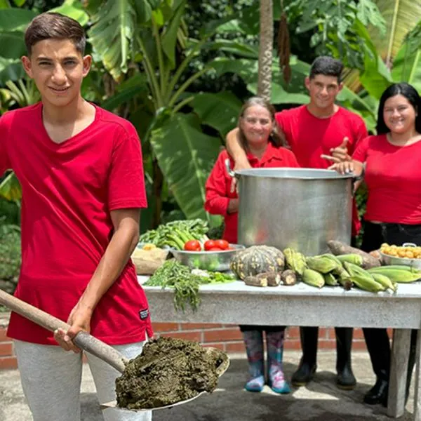 Reto viral de famosos influenciadores del campo 'Los Escachaítos' causa polémica en las redes sociales: tienen que cocinar un sancocho con estiércol.