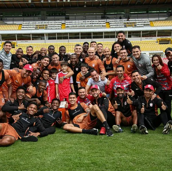Plantel de Independiente Santa Fe que terminó subcampeón el primer semestre de 2024.