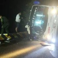 Dos muertos y varios heridos dejó accidente de un bus intermunicipal en Norte de Santander