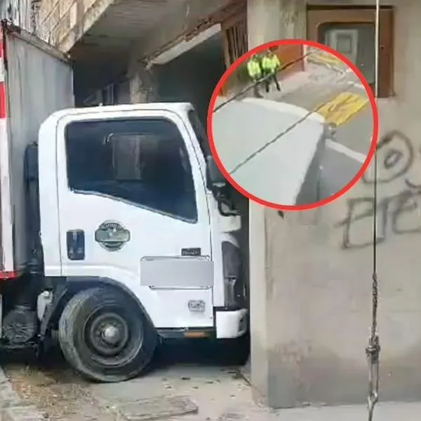 Camión arrolló a dos patrulleros en Kennedy, en Bogotá; los policías tienen graves lesiones