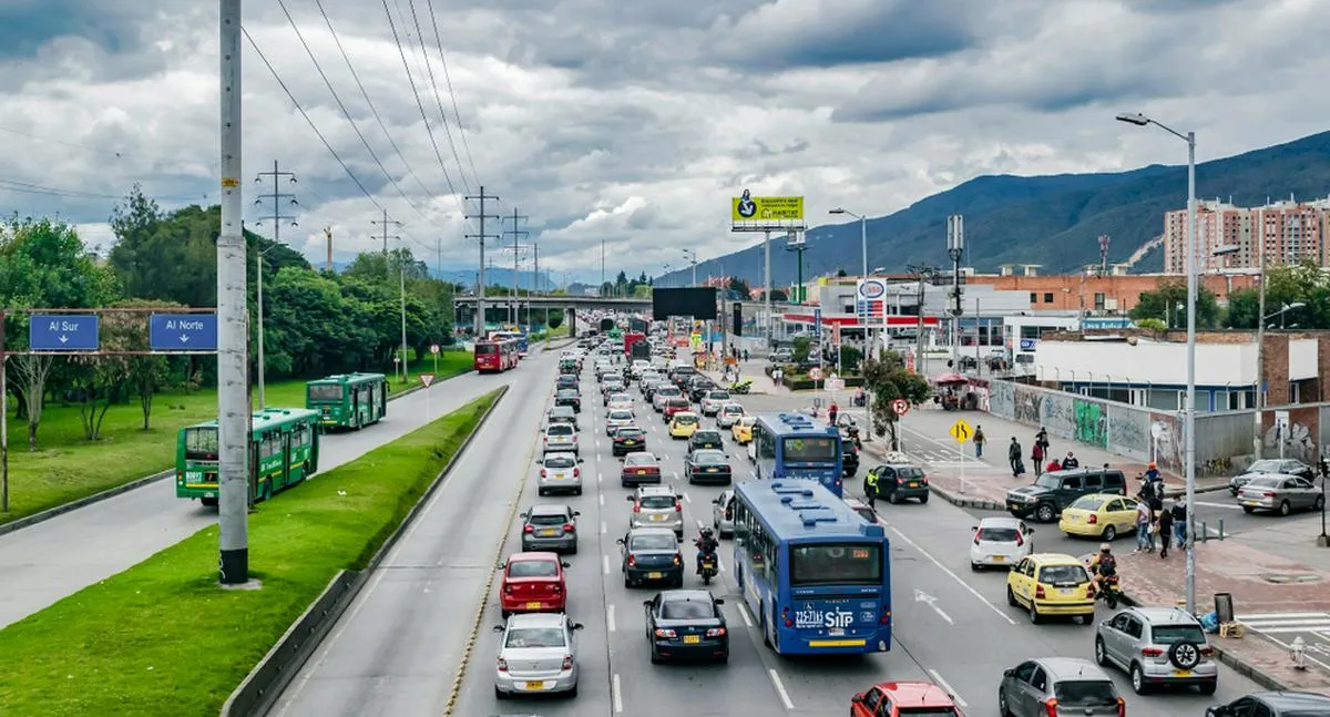 Problema que le salió al pico y placa solidario en Bogotá tiene a conductores padeciendo – Pulzo.com 