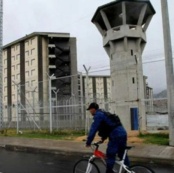 Se conocen las identidades de los concejales heridos en atentado a las afueras de la cárcel La Picota de Bogotá