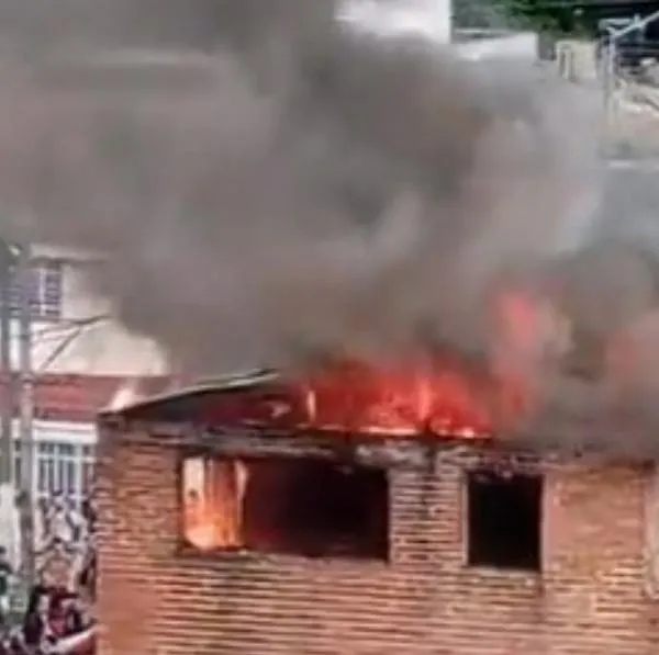Incendio en Puente Aranda, Bogotá. 