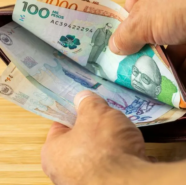 Peso colombiano fue la moneda que más se revaluó por cambio que tuvo el dólar