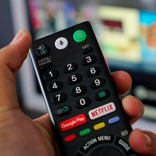 Control remoto, en nota sobre cómo utilizar el micrófono