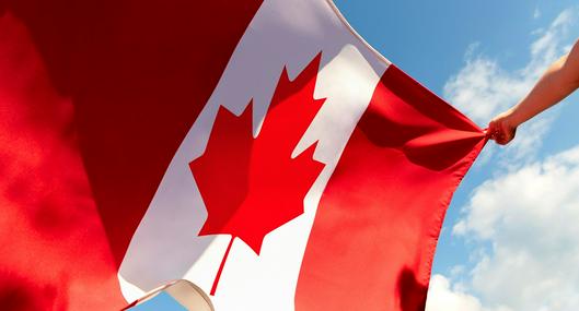 ¿Qué significa la hoja que está en la bandera de Canadá? 