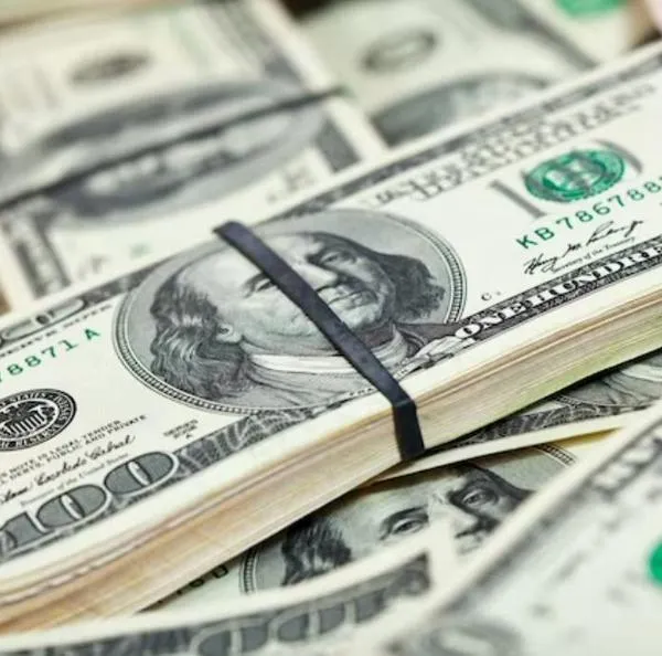 Dólar hoy tomó vuelo y nuevo rumbo con precio que no agrada a compradores