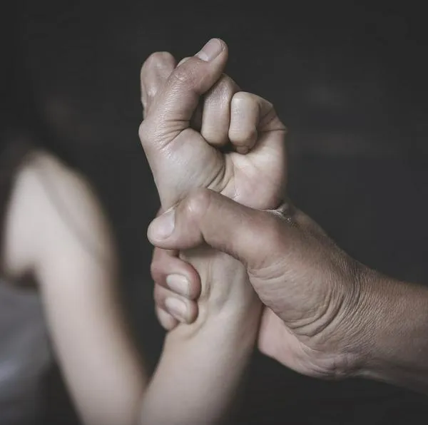 Hombre le disparó con un arma de fuego a su pareja durante una discusión en Medellín