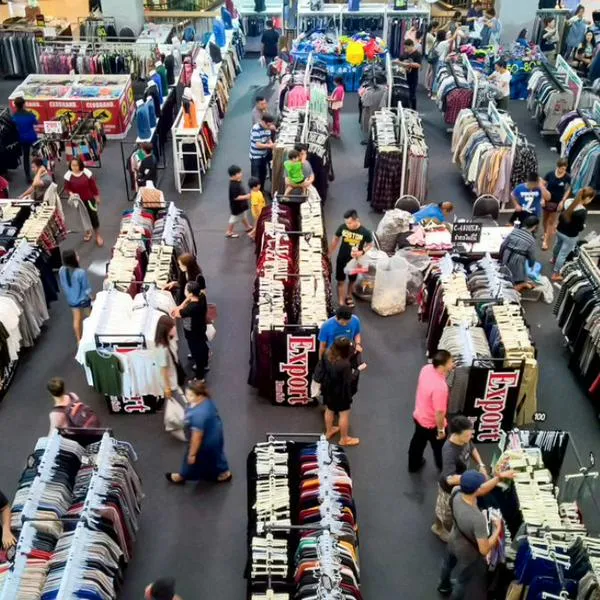Foto de tienda, en nota de por qué los centros comerciales no tienen ventanas en Colombia.