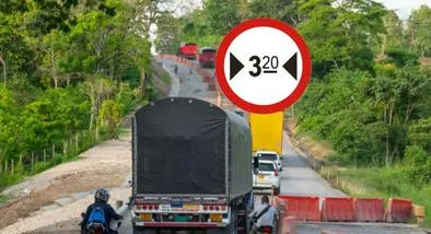 ¿Qué significa la señal de tránsito que dice 320 en Colombia?