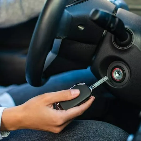 ¿Cuánto tiempo hay que esperar para que se caliente un carro? 
