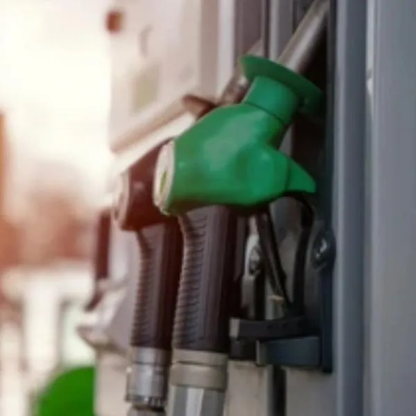 Brecha en el precio del diesel se cerraría en 2025: se espera un segundo aumento