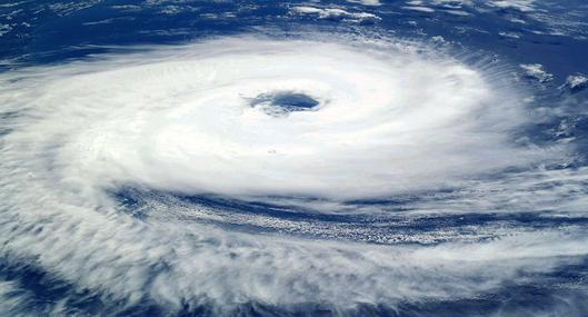 Foto de tormenta tropical, en nota de por qué huracán Beryl es peligroso para Colombia 