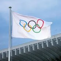 Foto de bandera olímpica, en nota de quién es Yenny Álvarez, exconcursante del Desafío que va por Colombia a Juegos Olímpicos
