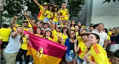 Hinchas de Colombia en la concentración de la selección, previo al duelo contra Brasil por la Copa América