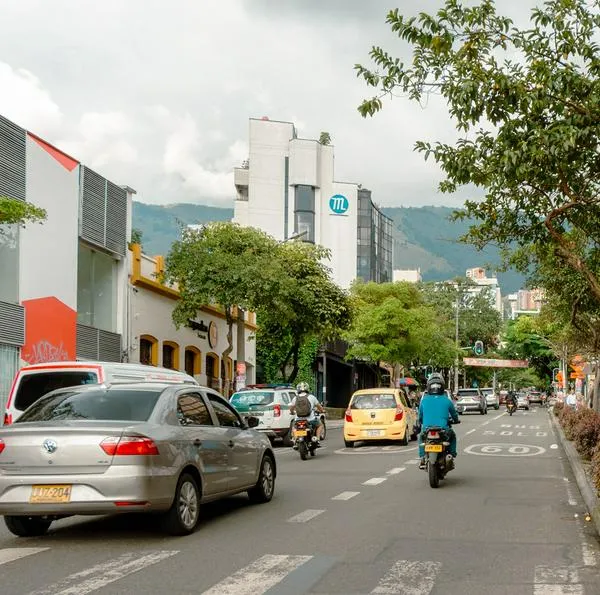Pico y placa en Medellín aún no cambiará.