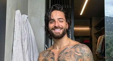Maluma está buscando niñera para su hija París: fans quedaron emocionadas