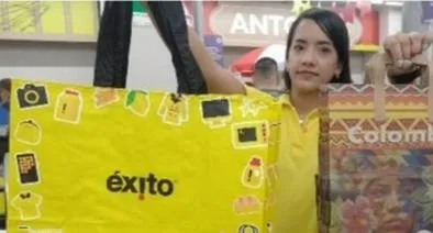 Éxito dará incentivo a clientes que lleven sus compras con bolsas reutilizables