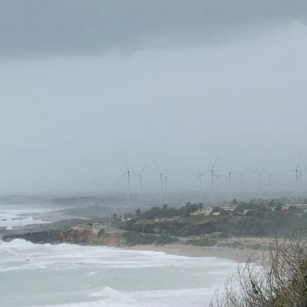 Huracán  Beryl tocó tierra Jamaica y avanza hacia península de Yucatán en México