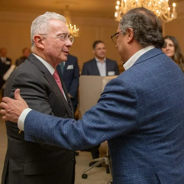 Gobierno de Gustavo Petro quiere dialogar con Álvaro Uribe: ¿hablarían de la constituyente?