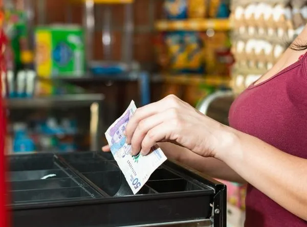 Comerciantes en Colombia reportan recuperación importante en ventas