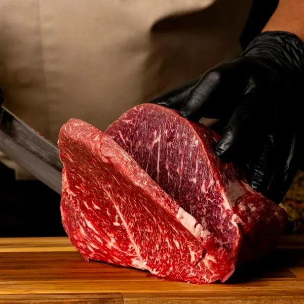 Precios de carne y tomate en Colombia bajan bastante de acuerdo con índice