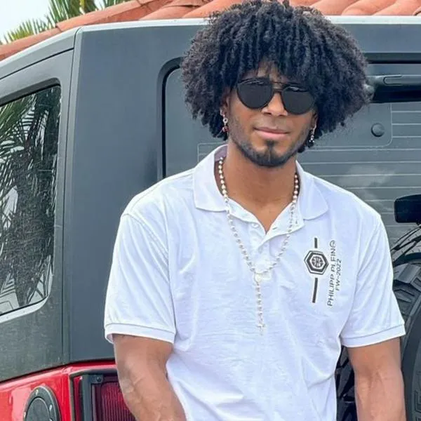 'Pantera', de 'La casa de los famosos', le pidió la mano a Claudette en Panamá.