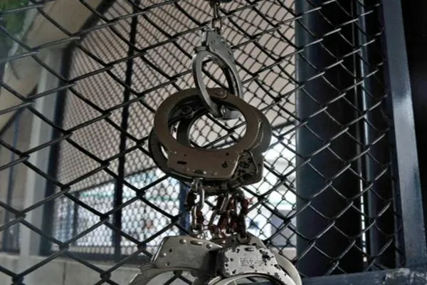 Enviaron a la cárcel a 4 señalados de extorsionar vendedores ambulantes en Medellín