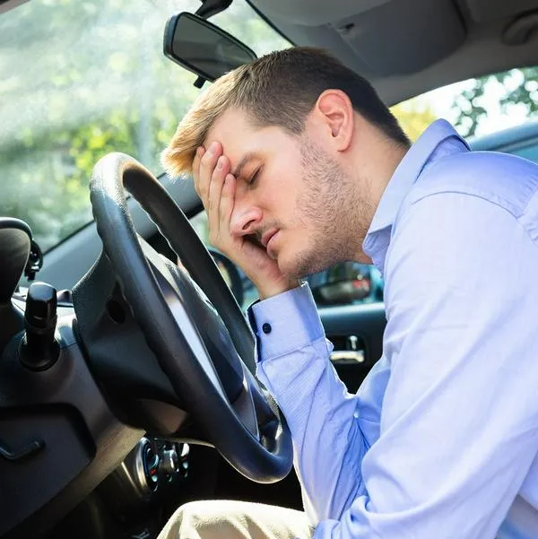 Este es el valor de la costosa multa por tener el extintor del carro vencido; advierten a conductores para que se eviten un dolor de cabeza.