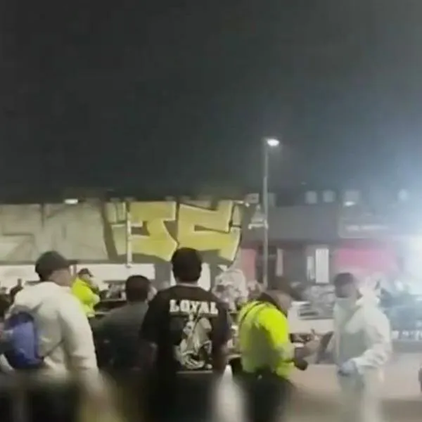Accidente en Bogotá: un motociclista murió tras ser arrollado por un camión en la avenida Ciudad de Cali