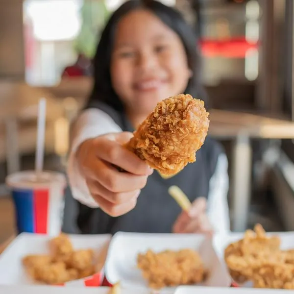 Fenavi donará raciones de pollo a 2.500 niños para garantizar su nutrición