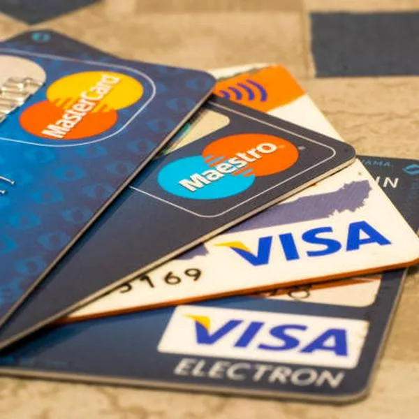 Visa y Mastercard extienden en tarjeta de crédito turística las comisiones