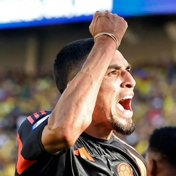 Cómo fueron los inicios de Daniel Muñoz en el fútbol, entrevista con hermana