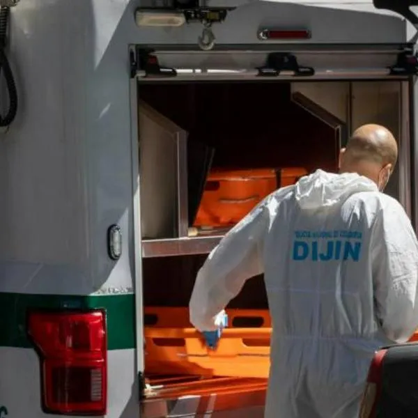 Hombre habría sido asesinado por su hijastro de 16 años en el sur de Medellín