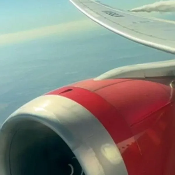 Susto en el aire: se rompió ventanilla del piloto y avión que salió de Medellín tuvo que aterrizar de emergencia