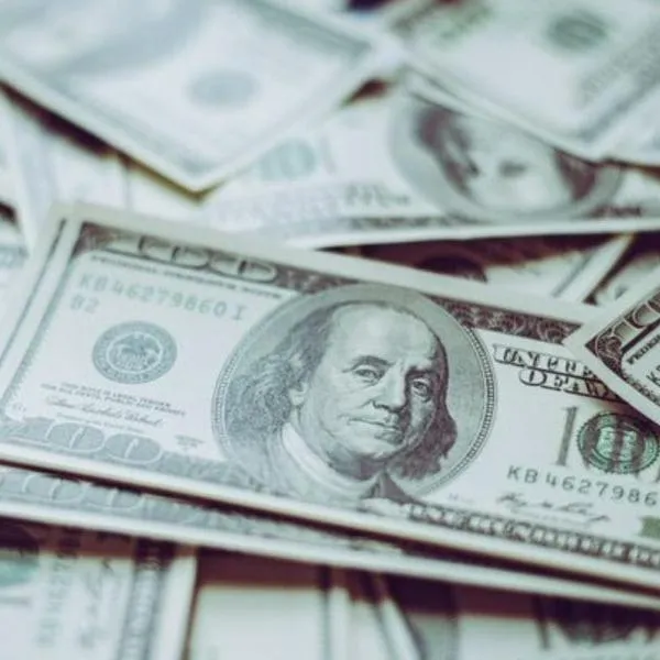 Dólar en Colombia hoy lunes 8 de julio empezó dormido y precio perdió valor