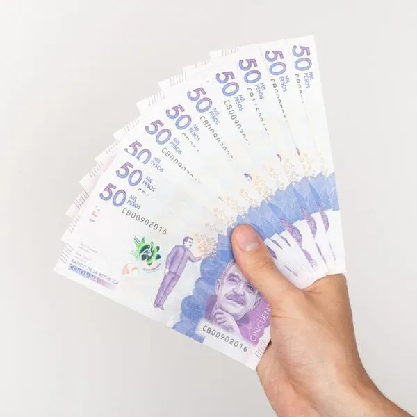 Seguros de ahorro en Colombia: qué son y cómo funcionan, al lado de los CDT