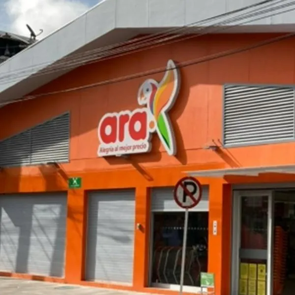 Ara con descuentos en reloj de pared que vale $ 15.000 en sus tiendas ahora